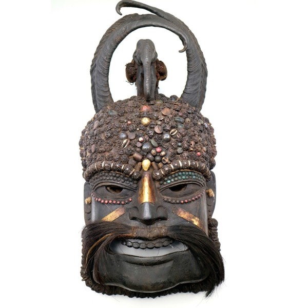 Maschera sciamanica Tharu grande