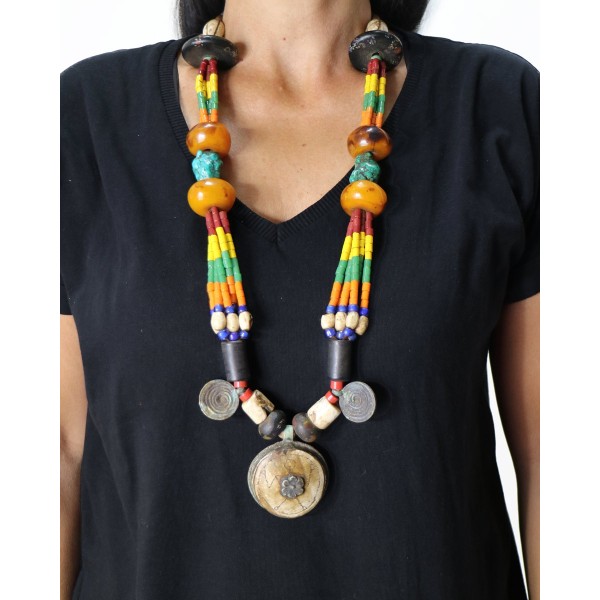 Collana dell'etnia Konyak