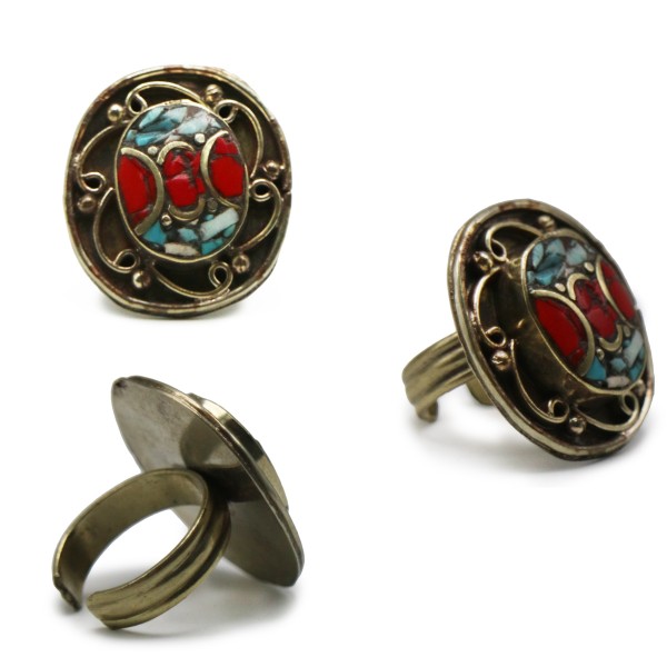 Acquista Anello metallo e pietre - Ovale su Karmashop.it