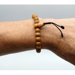 Acquista Mala Da Polso Legno Di Sandalo su Karmashop.it Acquista Mala Da Polso Legno Di Sandalo su Karmashop.it