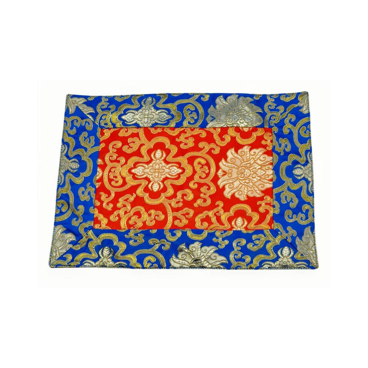 Acquista Buddhist Altar Cloth rettangolare su Karmashop.it Acquista Buddhist Altar Cloth rettangolare su Karmashop.it