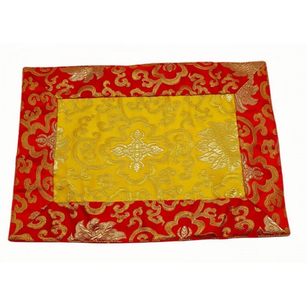 Acquista Buddhist Altar Cloth rettangolare su Karmashop.it