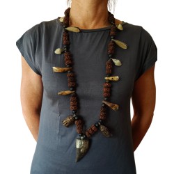 Acquista Collana dell'etnia Konyak su Karmashop.it