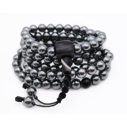 Mala 108 Grani in Ematite con Guru di Agata nera Mala 108 Grani in Ematite con Guru di Agata nera
